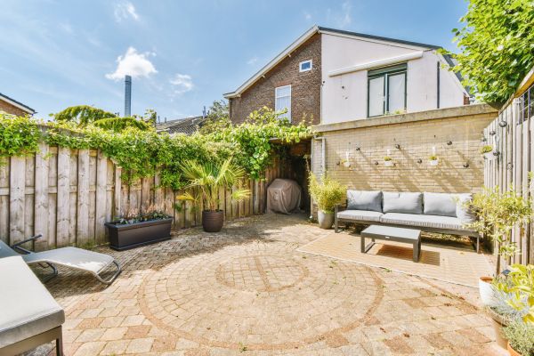 Courtyard Patio Service in Gaithersburg
